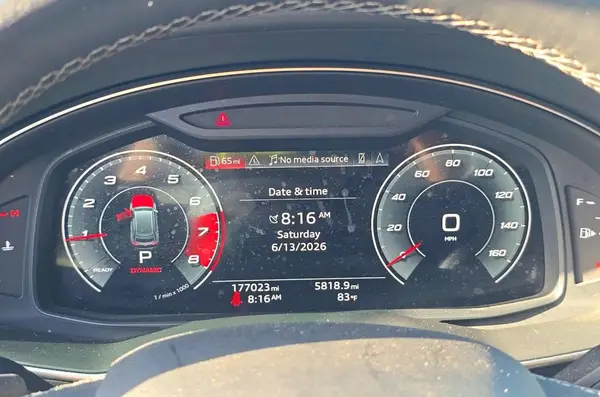 WA1FVAF14MD026496 2021 AUDI Q8 - Image 8