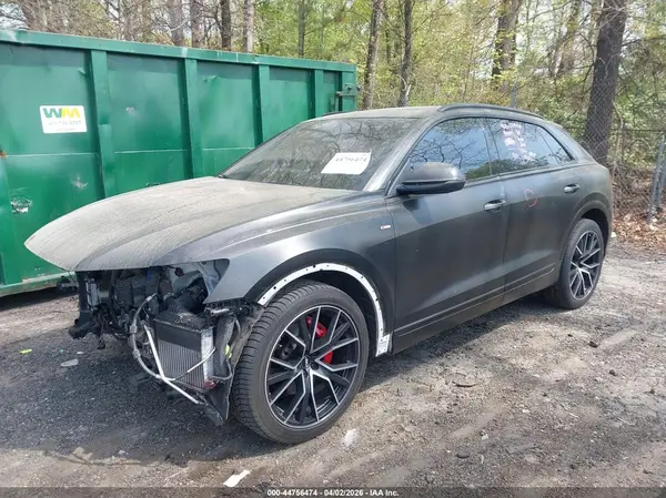 WA1FVAF15KD006190 2019 AUDI Q8 - Image 2