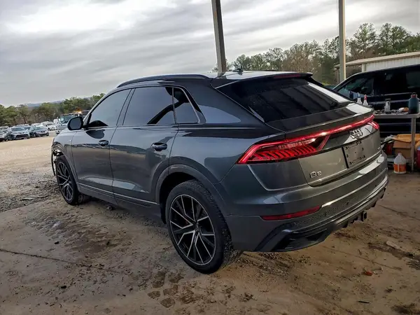 WA1FVAF15KD041067 2019 AUDI Q8 - Image 2