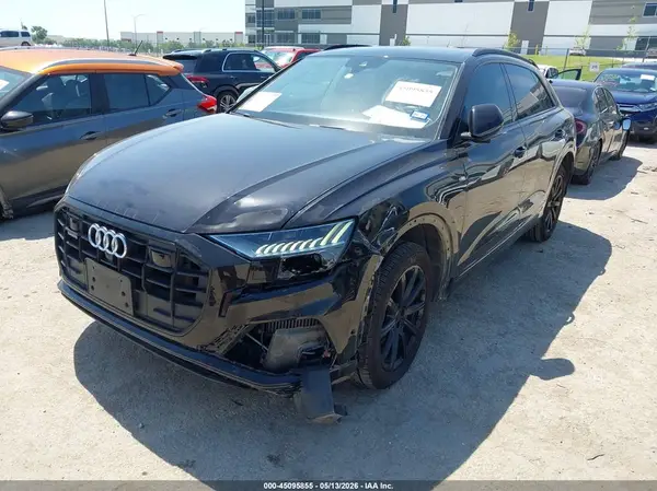 WA1FVAF15KD046091 2019 AUDI Q8 - Image 2