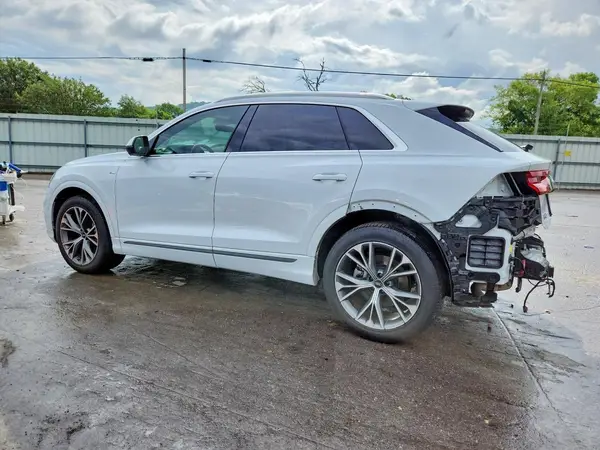 WA1FVAF15MD022943 2021 AUDI Q8 - Image 2