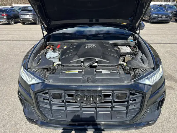 WA1FVAF16KD036914 2019 AUDI Q8 - Image 8