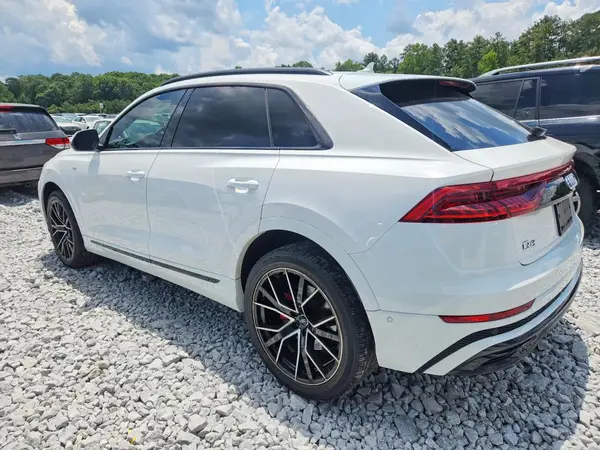 WA1FVAF17KD036971 2019 AUDI Q8 - Image 2