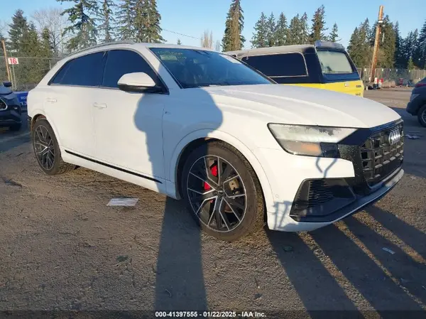 WA1FVAF17KD039434 2019 AUDI Q8 - Image 1