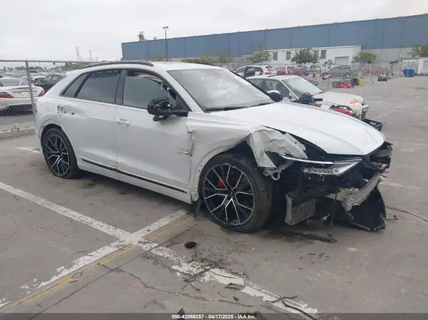 WA1FVAF17LD008900 2020 AUDI Q8 - Image 1