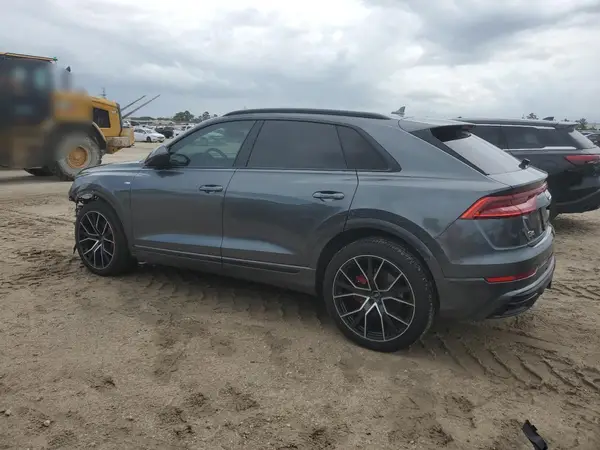 WA1FVAF17LD020786 2020 AUDI Q8 - Image 2