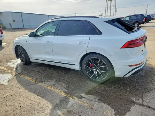 WA1FVAF18KD007849 2019 AUDI Q8 - Image 2