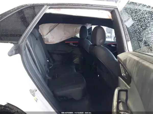 WA1FVAF18KD023212 2019 AUDI Q8 - Image 8