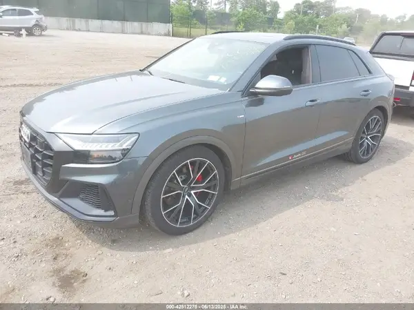 WA1FVAF18KD027759 2019 AUDI Q8 - Image 2