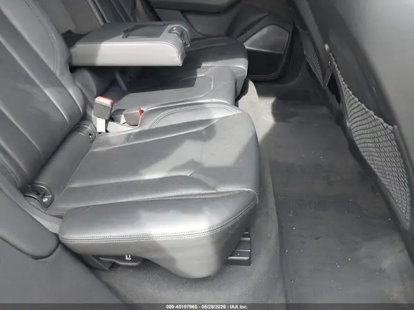 WA1FVAF18KD034789 2019 AUDI Q8 - Image 8