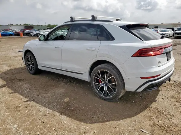 WA1FVAF18KD039734 2019 AUDI Q8 - Image 2