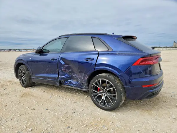 WA1FVAF18KD046330 2019 AUDI Q8 - Image 2
