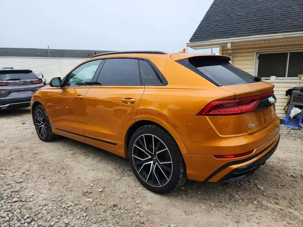 WA1FVAF18LD022109 2020 AUDI Q8 - Image 2