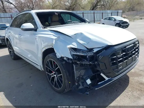 WA1FVAF18MD025027 2021 AUDI Q8 - Image 1