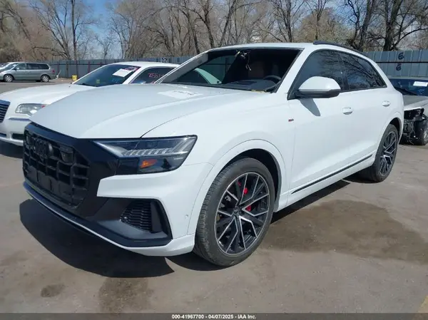 WA1FVAF18MD025027 2021 AUDI Q8 - Image 2