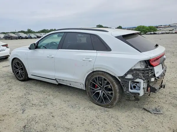 WA1FVAF19KD012154 2019 AUDI Q8 - Image 2