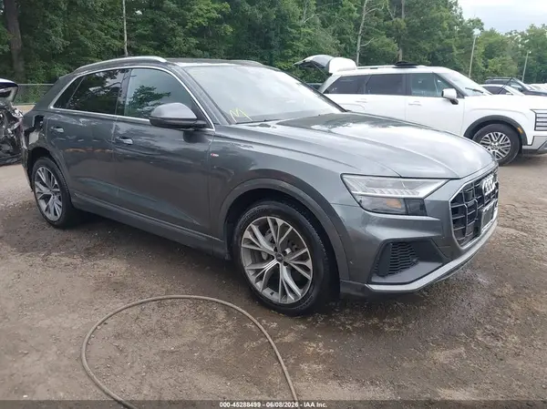 WA1FVAF19MD013338 2021 AUDI Q8 - Image 1