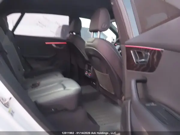 WA1FVAF19MD035503 2021 AUDI Q8 - Image 8