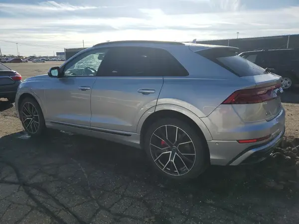 WA1FVAF1XKD023583 2019 AUDI Q8 - Image 2