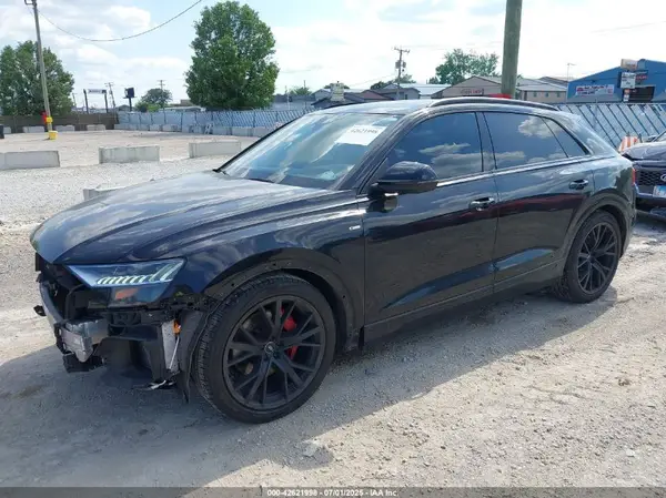WA1FVAF1XKD024734 2019 AUDI Q8 - Image 2