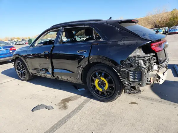 WA1FVAF1XKD026922 2019 AUDI Q8 - Image 2