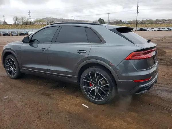 WA1FVAF1XKD032039 2019 AUDI Q8 - Image 2