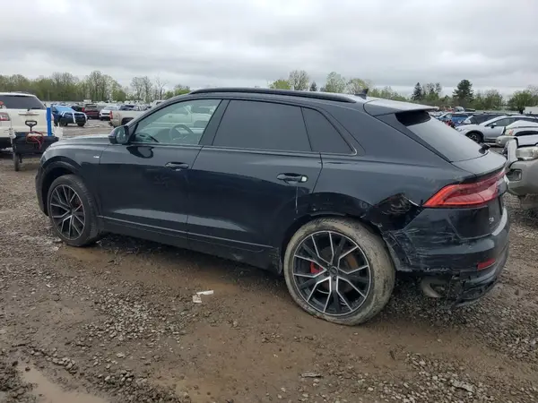 WA1FVAF1XKD033658 2019 AUDI Q8 - Image 2