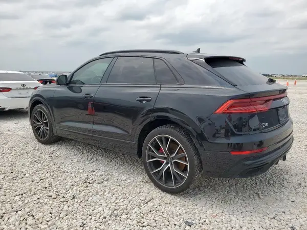 WA1FVAF1XKD041548 2019 AUDI Q8 - Image 2