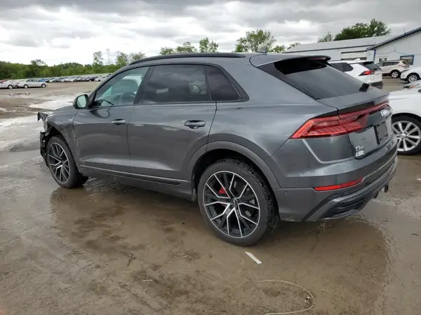 WA1FVAF1XLD003867 2020 AUDI Q8 - Image 2