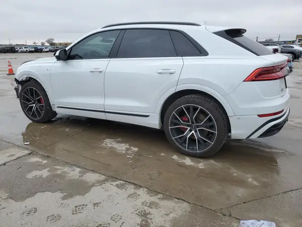 WA1FVAF1XLD023679 2020 AUDI Q8 - Image 2