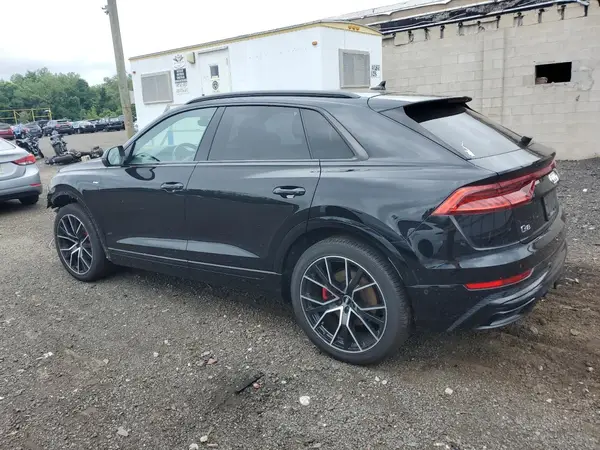 WA1FVBF10KD036672 2019 AUDI Q8 - Image 2