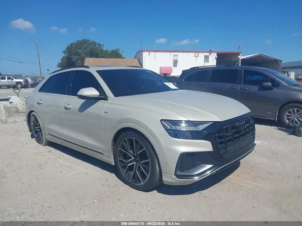 WA1FVBF10ND003434 2022 AUDI Q8 - Image 1