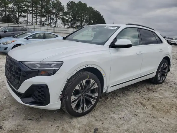 WA1FVBF10SD005034 2025 AUDI Q8 - Image 1