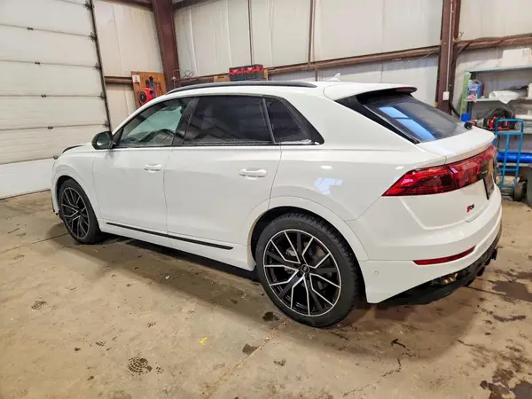 WA1FVBF10SD011383 2025 AUDI Q8 - Image 2