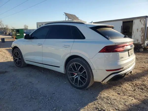 WA1FVBF11MD000525 2021 AUDI Q8 - Image 2