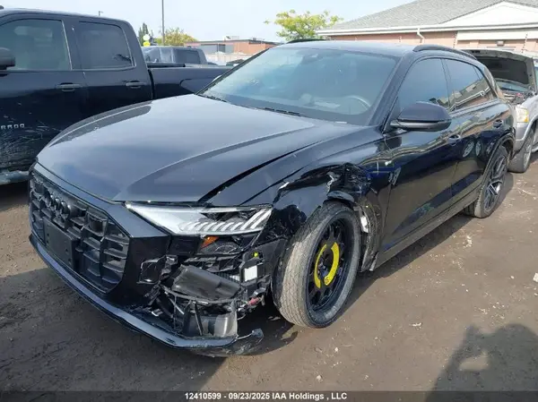 WA1FVBF11PD020309 2023 AUDI Q8 - Image 2