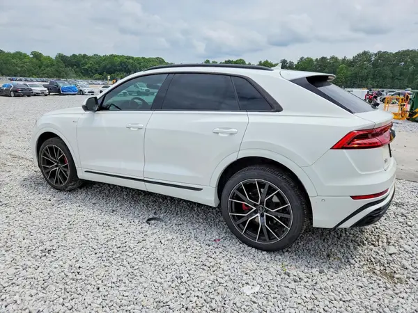 WA1FVBF12KD042523 2019 AUDI Q8 - Image 2