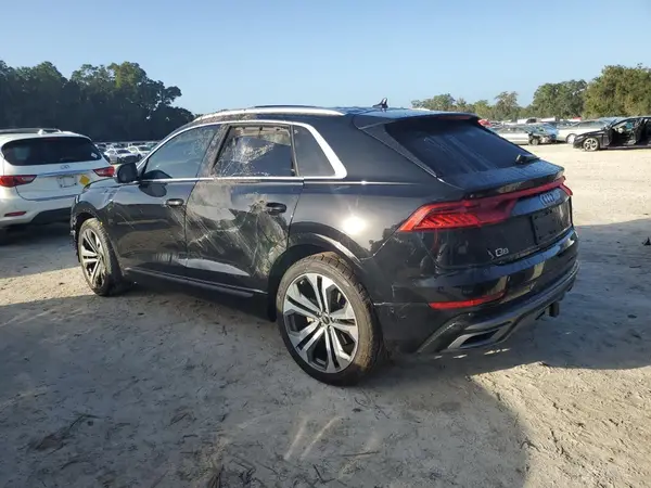 WA1FVBF12ND027718 2022 AUDI Q8 - Image 2