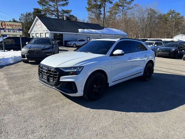 WA1FVBF13KD023768 2019 AUDI Q8 - Image 2