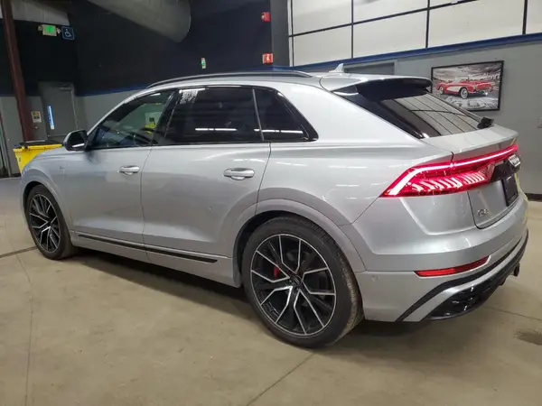 WA1FVBF13KD032471 2019 AUDI Q8 - Image 2