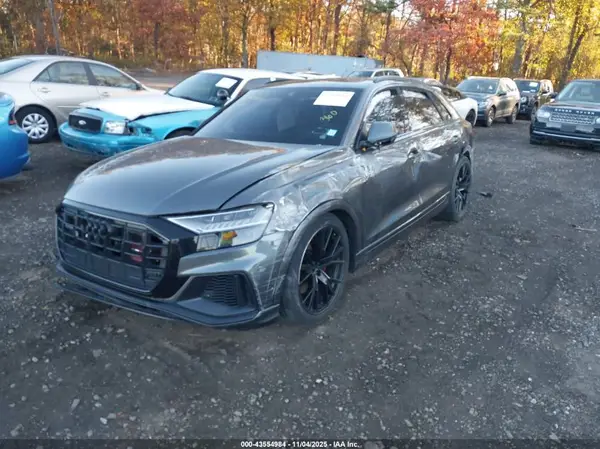 WA1FVBF14KD036562 2019 AUDI Q8 - Image 2