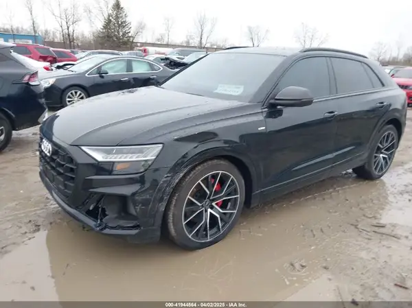 WA1FVBF16PD028292 2023 AUDI Q8 - Image 2