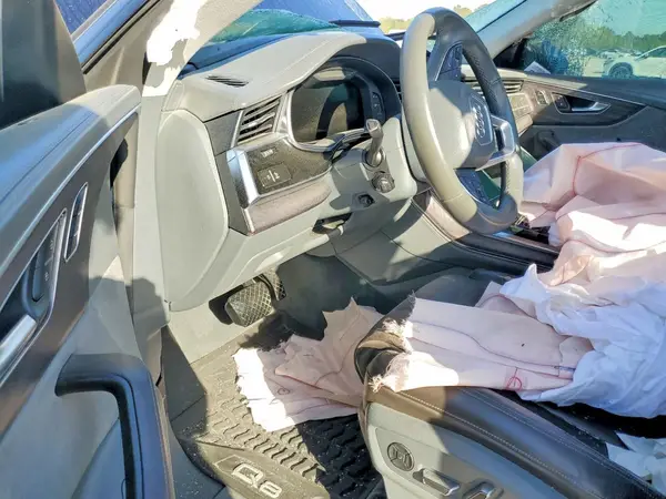 WA1FVBF16PD041950 2023 AUDI Q8 - Image 8