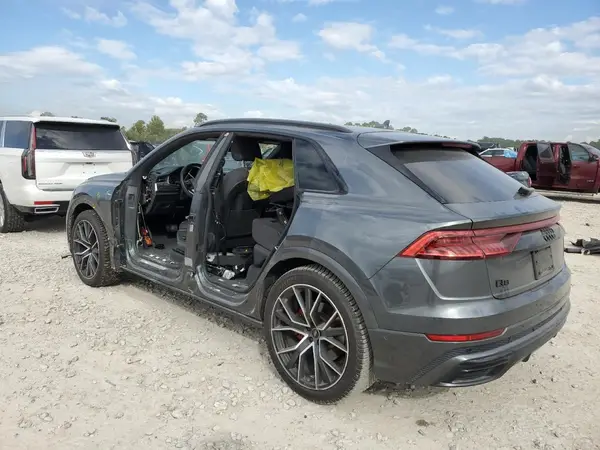 WA1FVBF19ND007899 2022 AUDI Q8 - Image 2