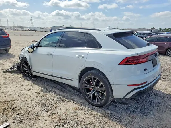 WA1FVBF19ND021916 2022 AUDI Q8 - Image 2