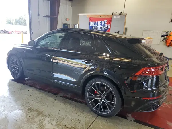 WA1FVBF19PD045443 2023 AUDI Q8 - Image 2