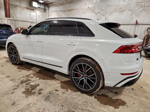 WA1FVBF1XPD005663 2023 AUDI Q8 - Image 2