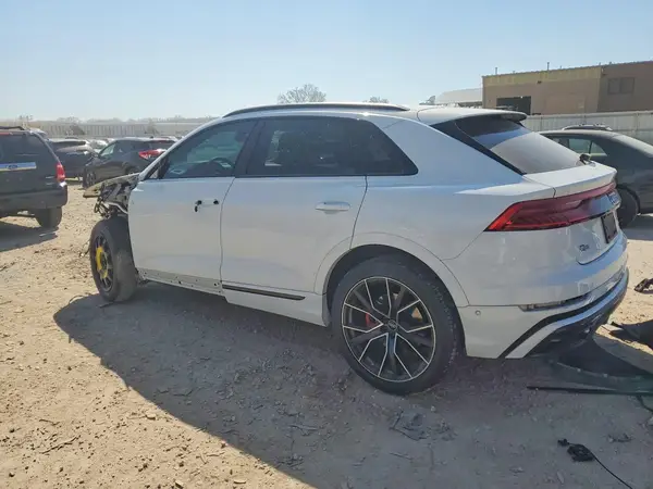 WA1FVBF1XPD018705 2023 AUDI Q8 - Image 2