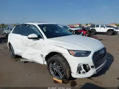 WA1G2AFY0M2073952 2021 AUDI Q5