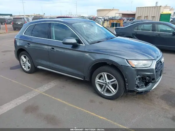 WA1G2AFY0R2063378 2024 AUDI Q5 - Image 1